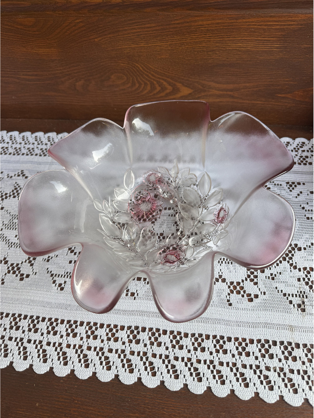 Vintage Mikasa Crystal Frosted Glass Floral Decorative Bowl